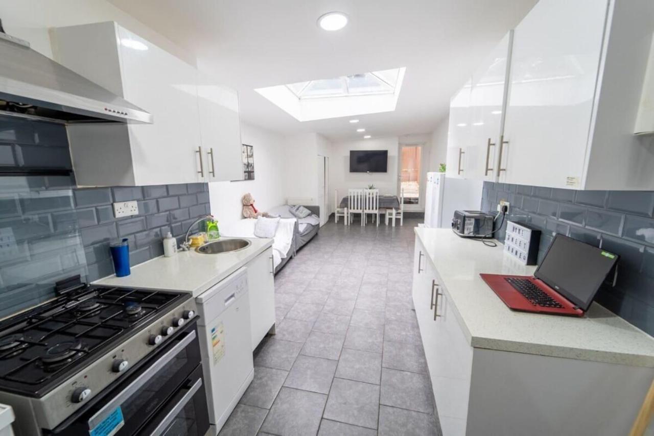 Studio Close To Selly Oak Train Station Birmingam Exterior foto